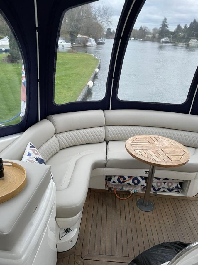 Luxury Yacht Retreat: Oyster Fund's Private Island Getaway *